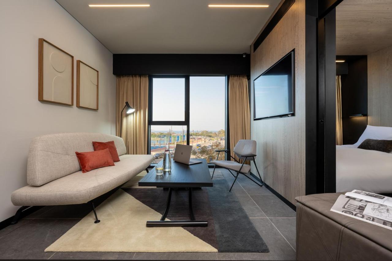 Master Bat Yam Aparthotel Exterior photo